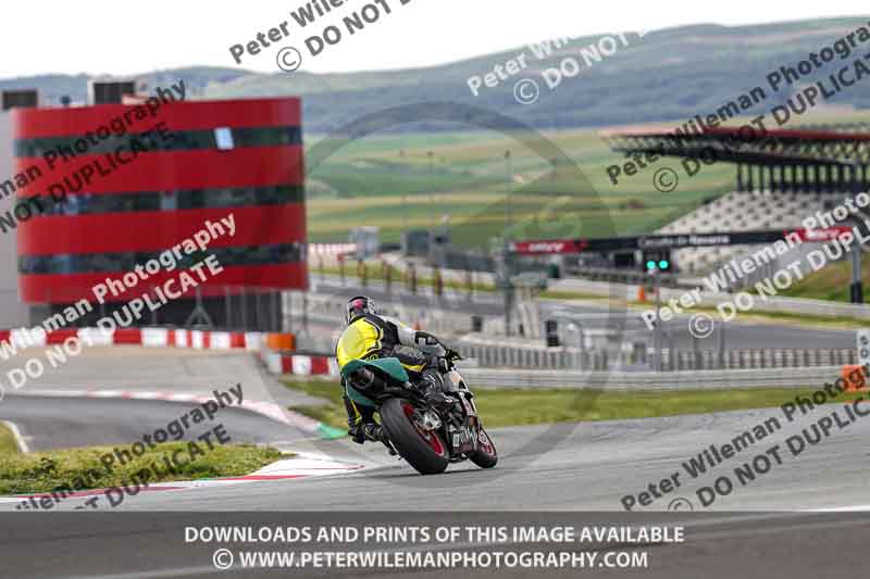cadwell no limits trackday;cadwell park;cadwell park photographs;cadwell trackday photographs;enduro digital images;event digital images;eventdigitalimages;navarra;no limits trackdays;peter wileman photography;racing digital images;trackday digital images;trackday photos